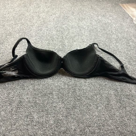 VICTORIA’S SECRET Women’s Body by Victoria Black Lined Demi size: 34C - Picture 2 of 6